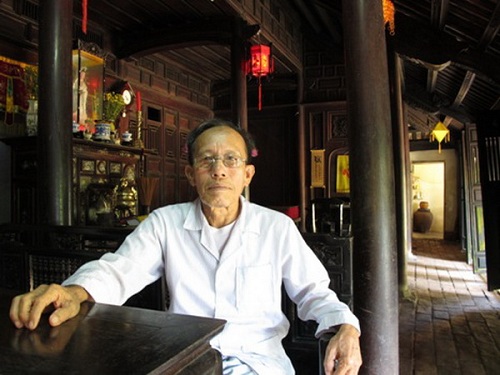 Monsieur Ho Van Te occupe la maison de 150ans