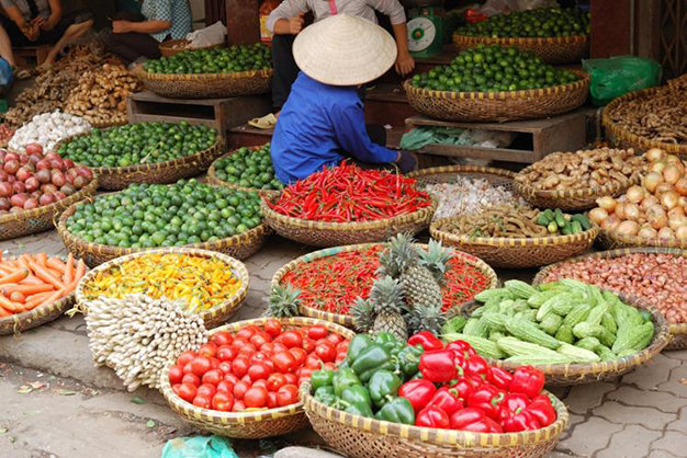 Faites une balade si possible à Hanoi dans les marchés