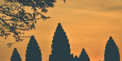 à la chute du jour, Angkor porte le visage exceptionnel