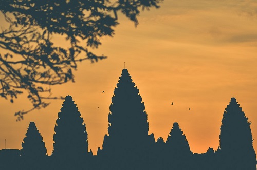  à la chute du jour, Angkor porte le visage exceptionnel