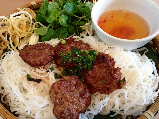 meilleurs plats de Hanoi et de Saigon – Bun Cha Hanoi