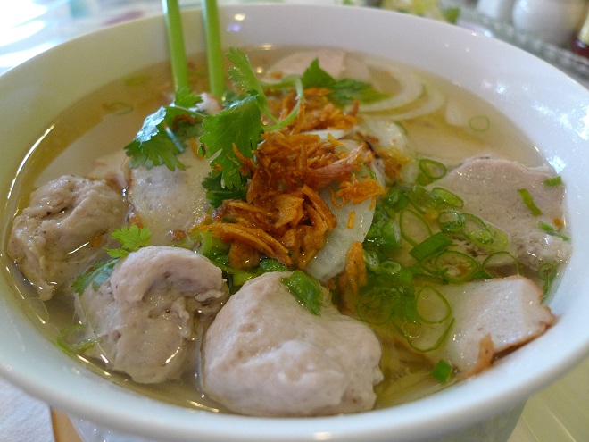 meilleurs plats de Hanoi et de Saigon – La soupe Bun Moc Hanoi