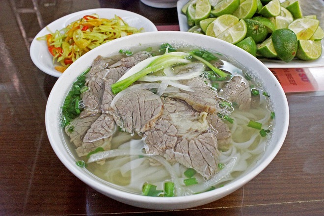 meilleurs plats de Hanoi et de Saigon – la soupe Pho Hanoi