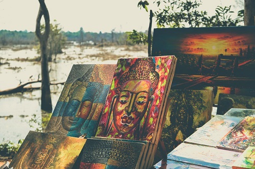 Les peintures qui représentent le bouddhisme et Angkor