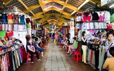 Faire du shopping au marché Ben Thanh